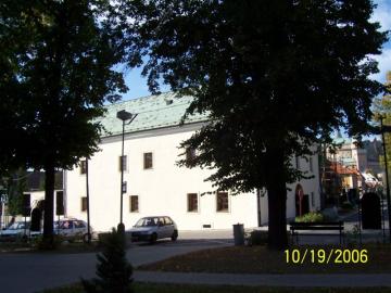 Mestská knižnica po rekonštrukcii fasády - 10/2006 - položka bude otvorená v novom okne Mestská knižnica po rekonštrukcii fasády - 10/2006 - položka bude otvorená v novom okne